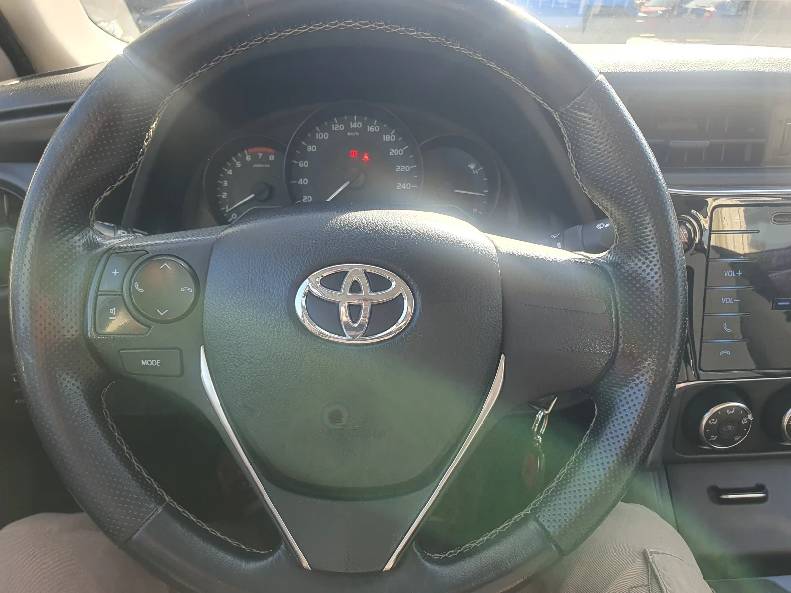 Toyota Corolla "Premium"-BRC газ., снимка 7 - Автомобили и джипове - 56113075