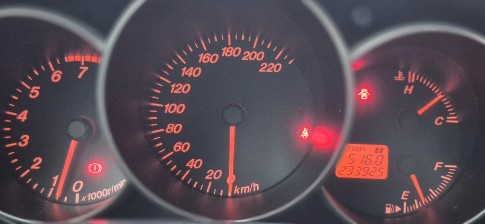 Mazda 3 1.6I, снимка 4 - Автомобили и джипове - 56248174