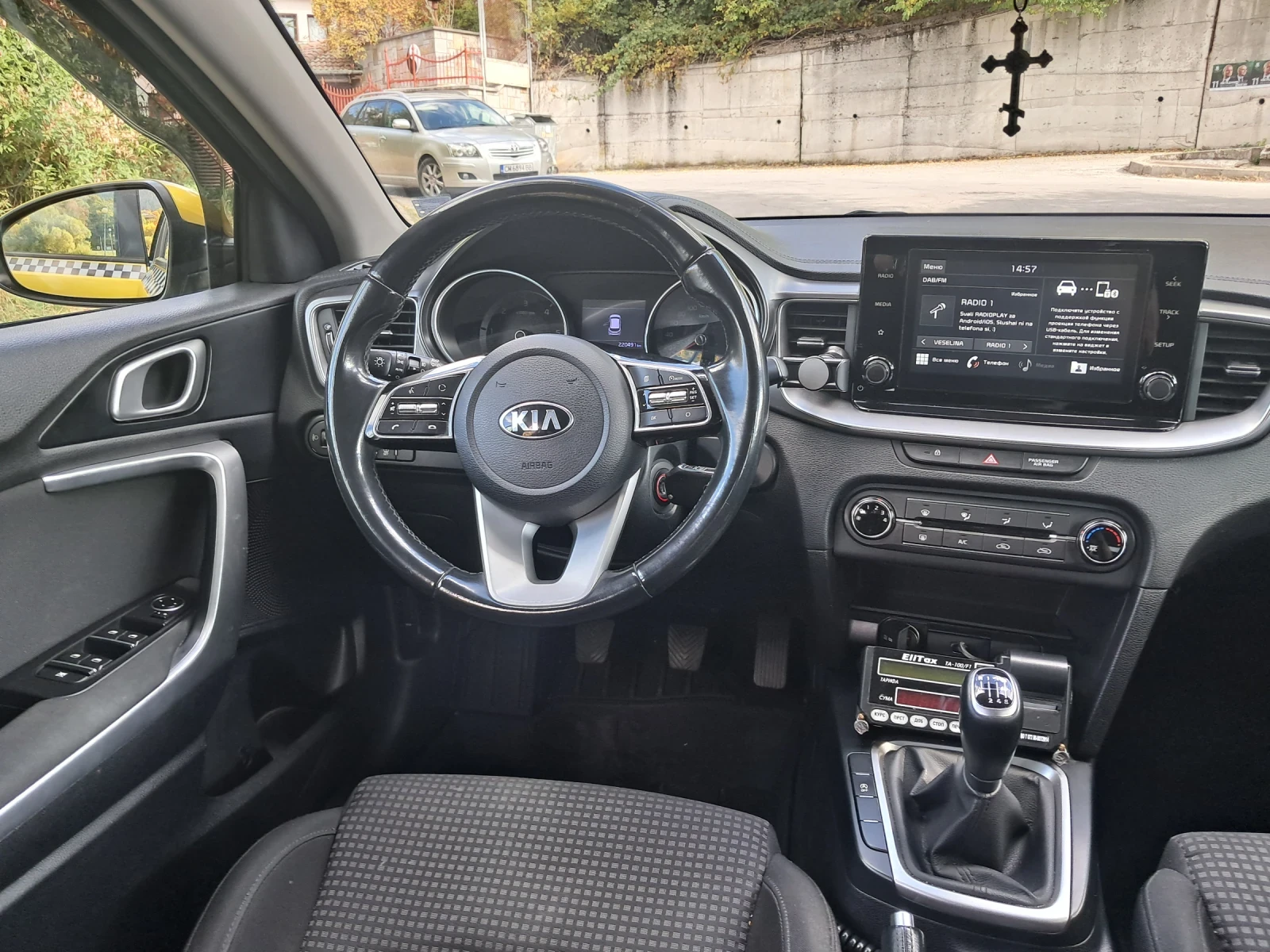 Kia Ceed, снимка 14 - Автомобили и джипове - 56442389