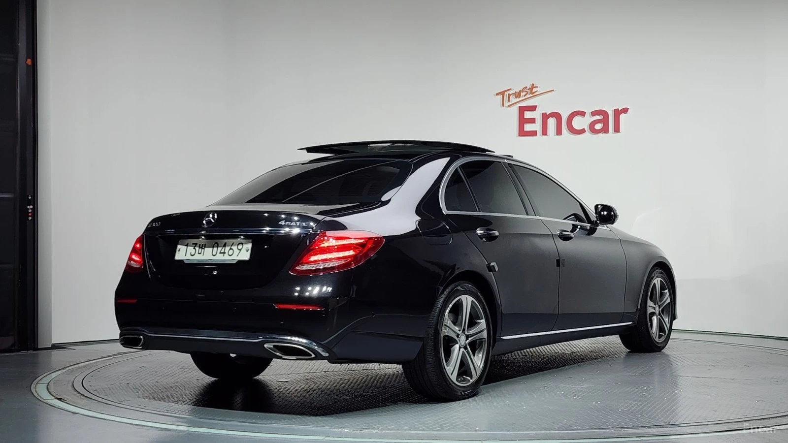 Mercedes-Benz E 300 Avantgarde * ����������* * ���� �� ��*  | Mobile.bg � ����������� 2