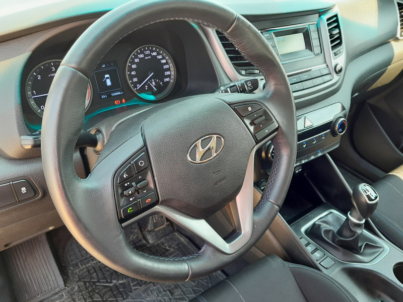 Hyundai Tucson 2.0CRDI, снимка 16 - Автомобили и джипове - 47221185