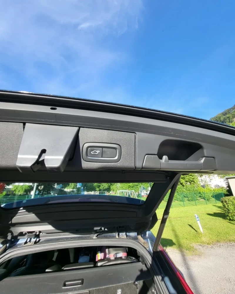 Volvo XC60, снимка 8 - Автомобили и джипове - 50641512