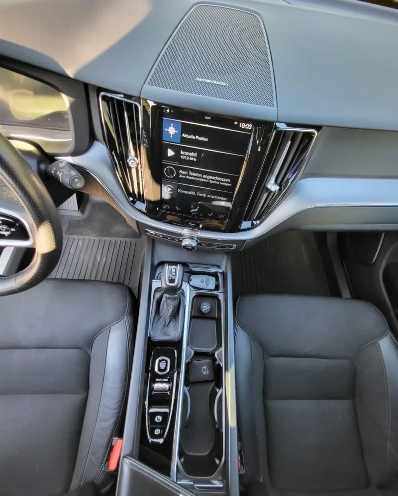 Volvo XC60, снимка 13 - Автомобили и джипове - 50641512