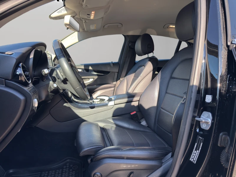 Mercedes-Benz GLC 220 d 4 MATIC Coupe 9 G Tronic, снимка 9 - Автомобили и джипове - 52737030