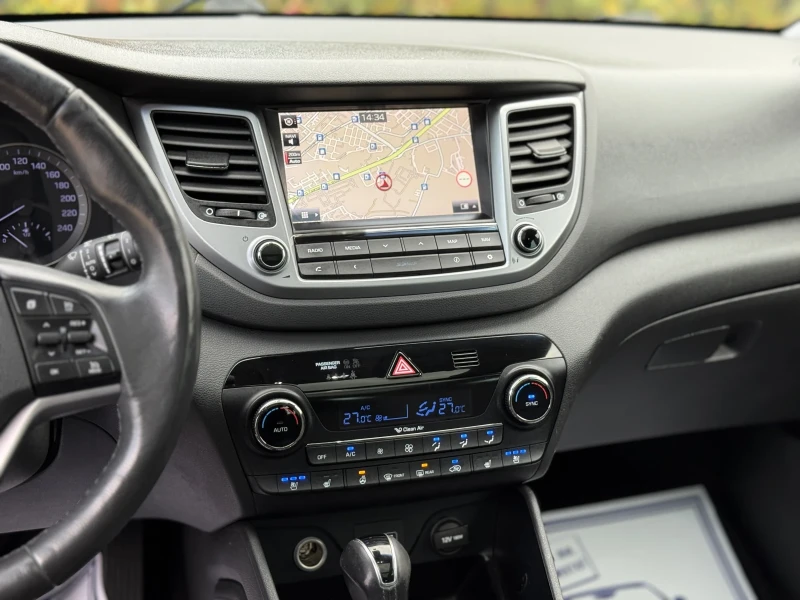 Hyundai Tucson 2.0CRDI 4WD VERTEX СЕРВИЗНА ИСТОРИЯ ВСИЧКИ ЕКСТРИ, снимка 13 - Автомобили и джипове - 52752044