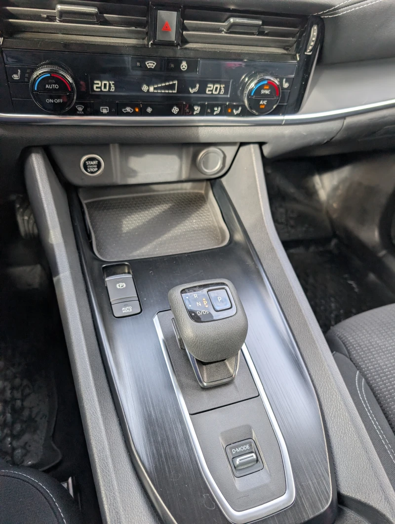 Nissan Qashqai J12, снимка 6 - Автомобили и джипове - 53250342