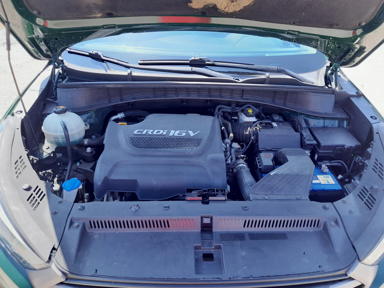 Hyundai Tucson 2.0CRDI - изображение 5