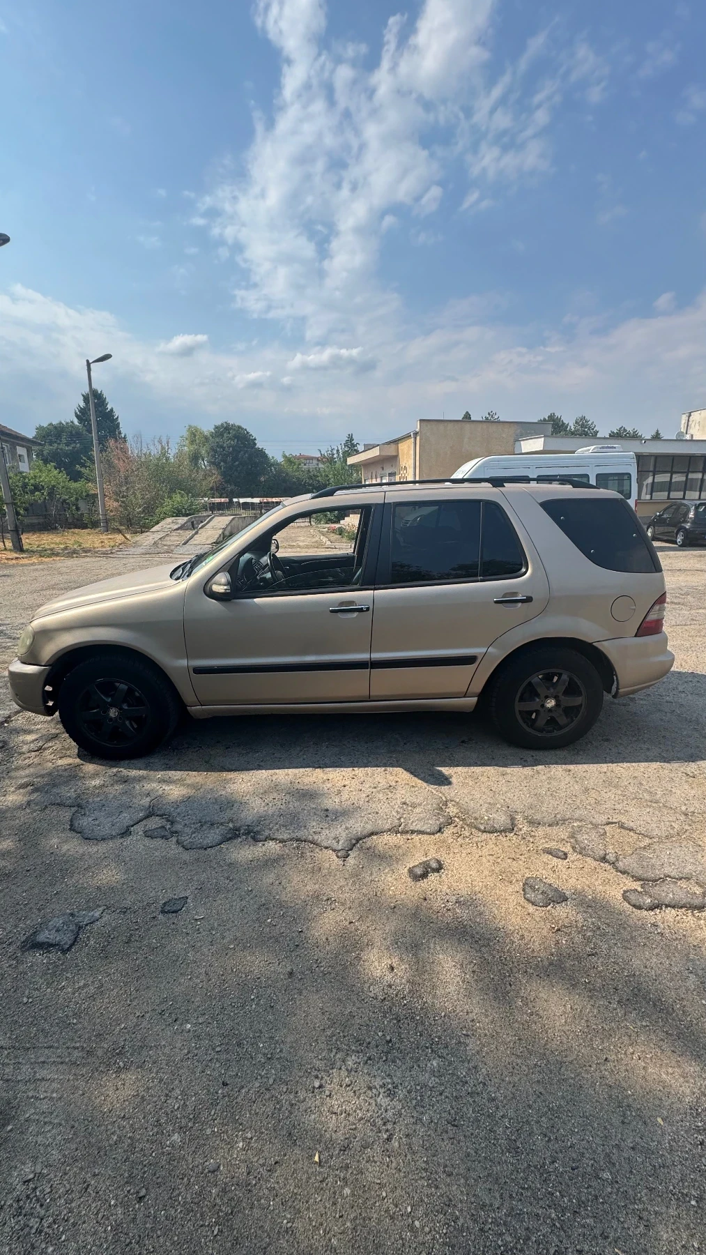 Mercedes-Benz ML 500  - изображение 2