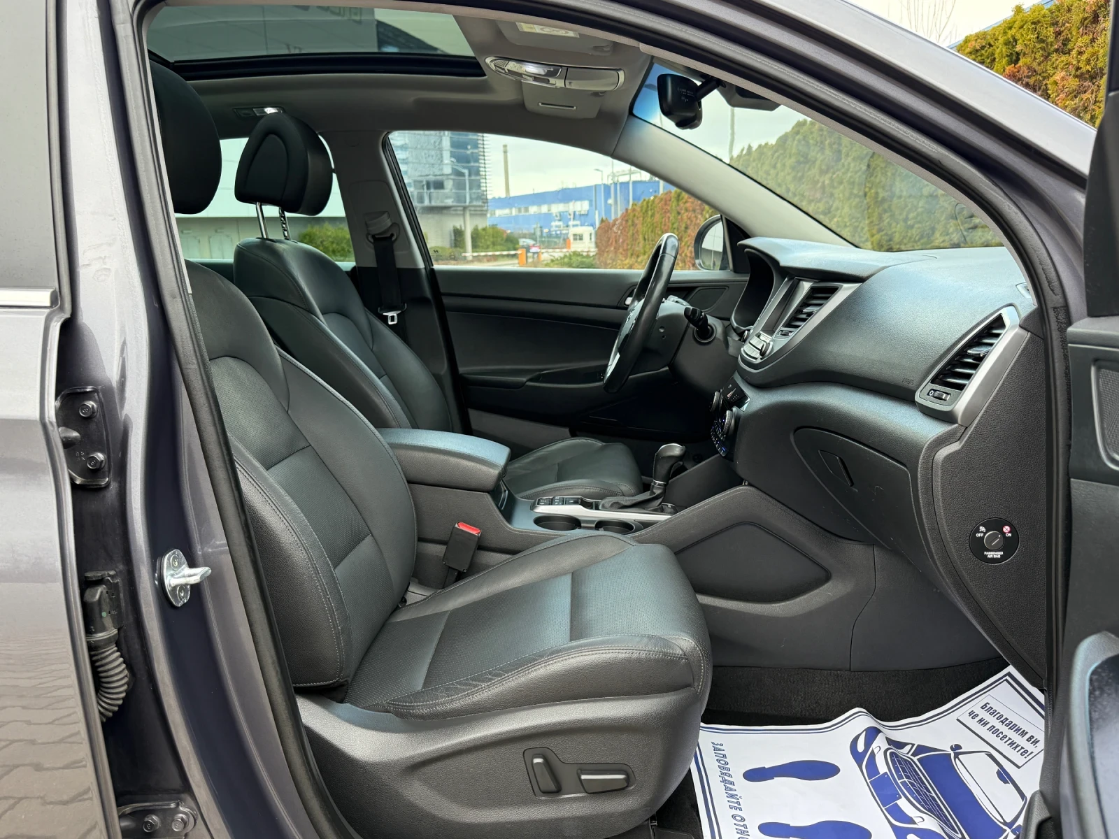 Hyundai Tucson 2.0CRDI 4WD VERTEX СЕРВИЗНА ИСТОРИЯ ВСИЧКИ ЕКСТРИ - изображение 8