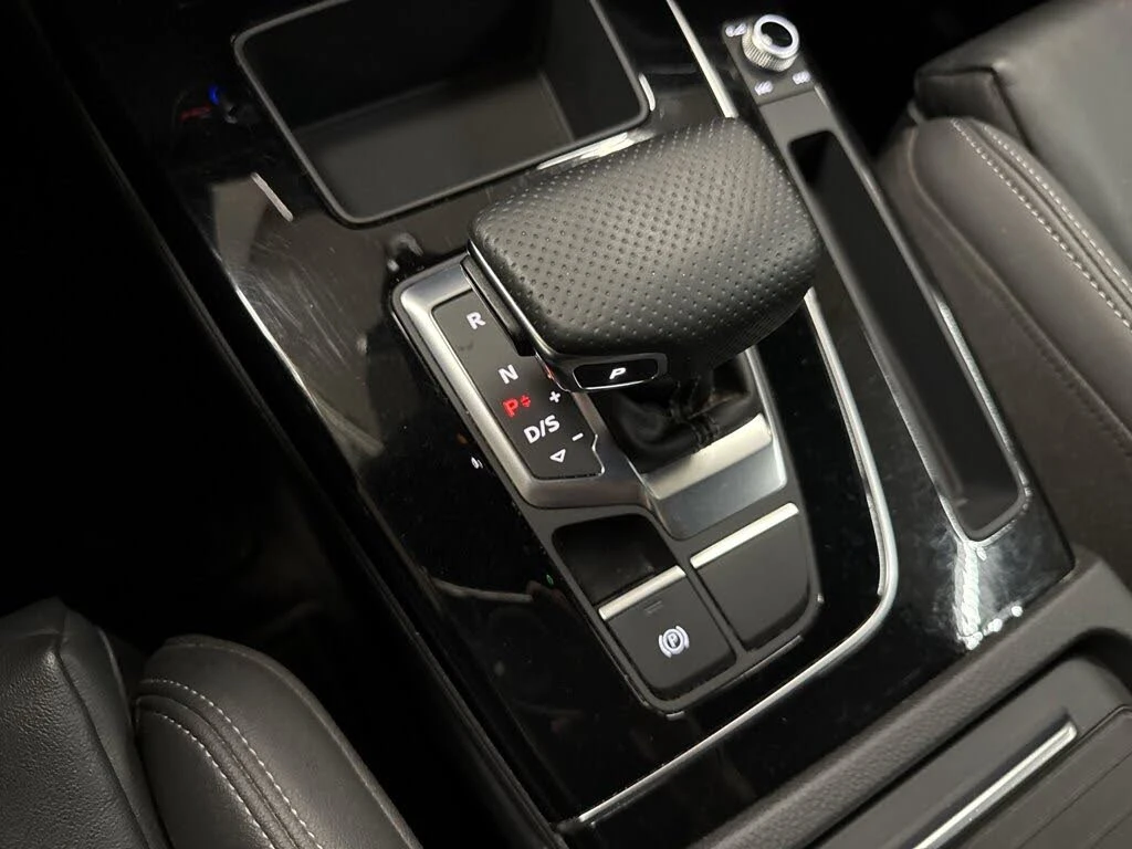 Audi Q5 B&O* DISTRONIC* ПАНОРАМА* MATRIX* КЕЙЛЕС* КАМЕРА, снимка 14 - Автомобили и джипове - 53798222