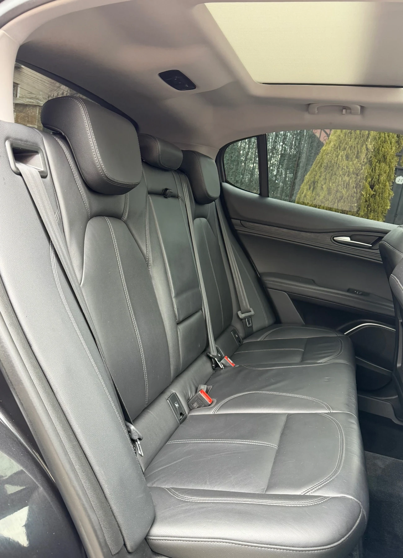 Alfa Romeo Stelvio 2.2 JTDM SUPER Q4 Внис Швейцария, снимка 13 - Автомобили и джипове - 53912889