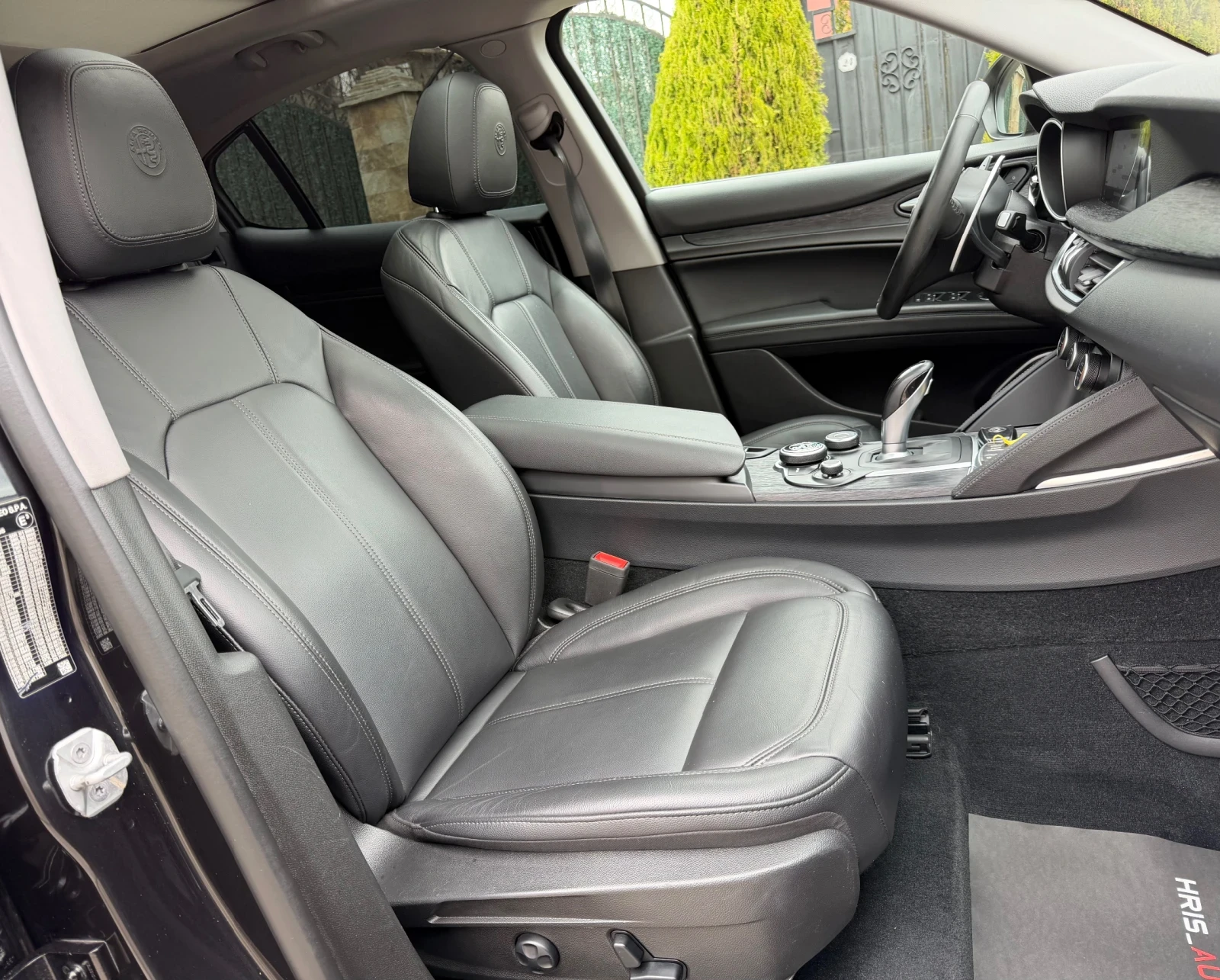 Alfa Romeo Stelvio 2.2 JTDM SUPER Q4 Внис Швейцария, снимка 12 - Автомобили и джипове - 53912889