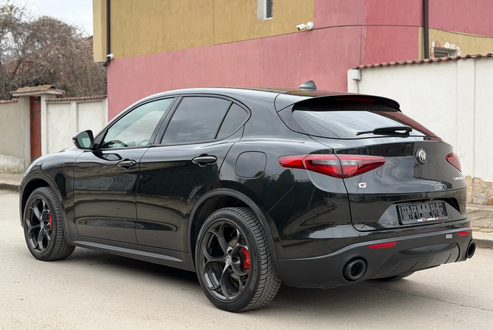 Alfa Romeo Stelvio 2.2 JTDM SUPER Q4 Внис Швейцария, снимка 4 - Автомобили и джипове - 53912889