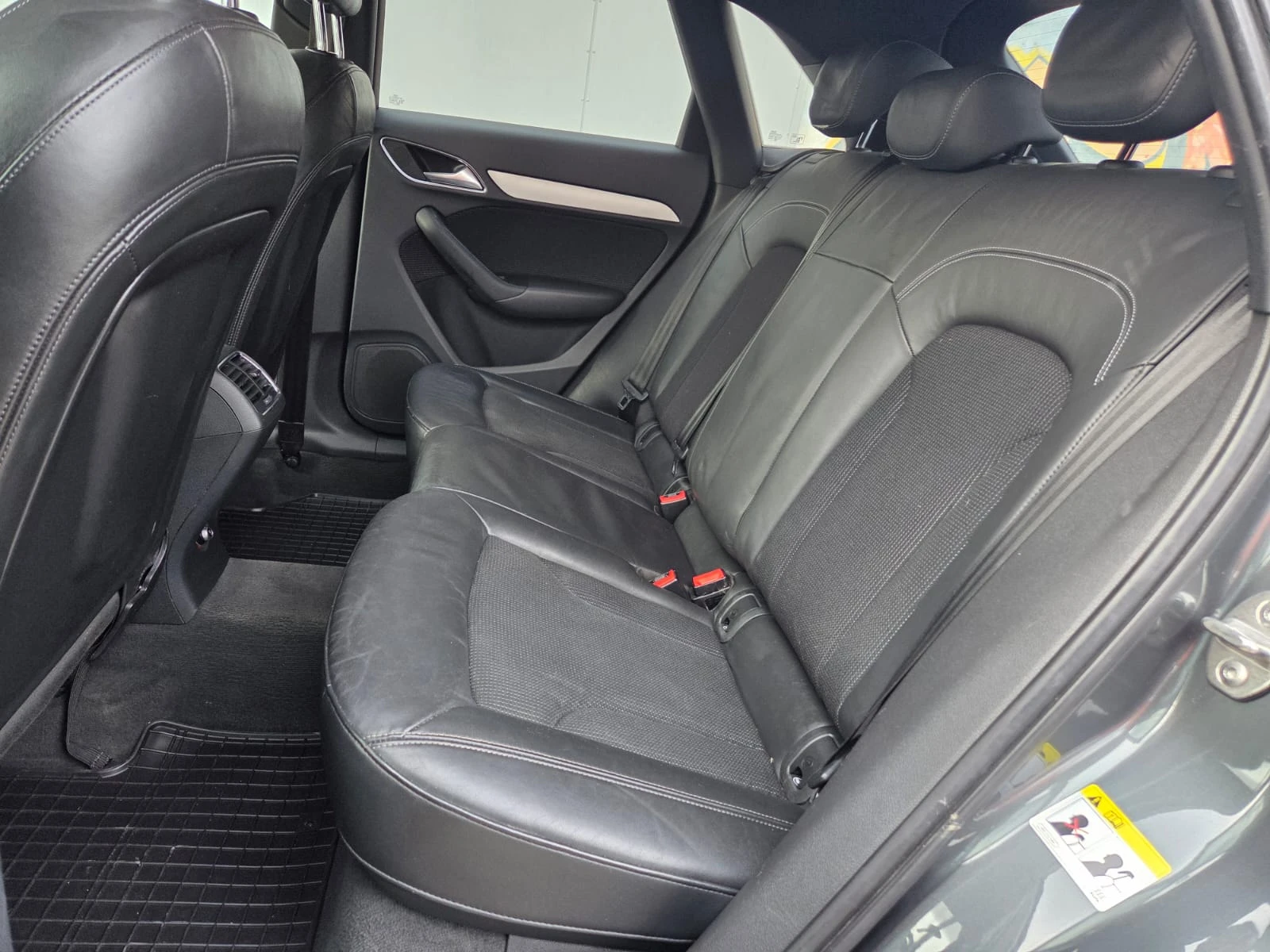 Audi Q3 2.0 TDI S - Line Quattro full led, снимка 11 - Автомобили и джипове - 53922633