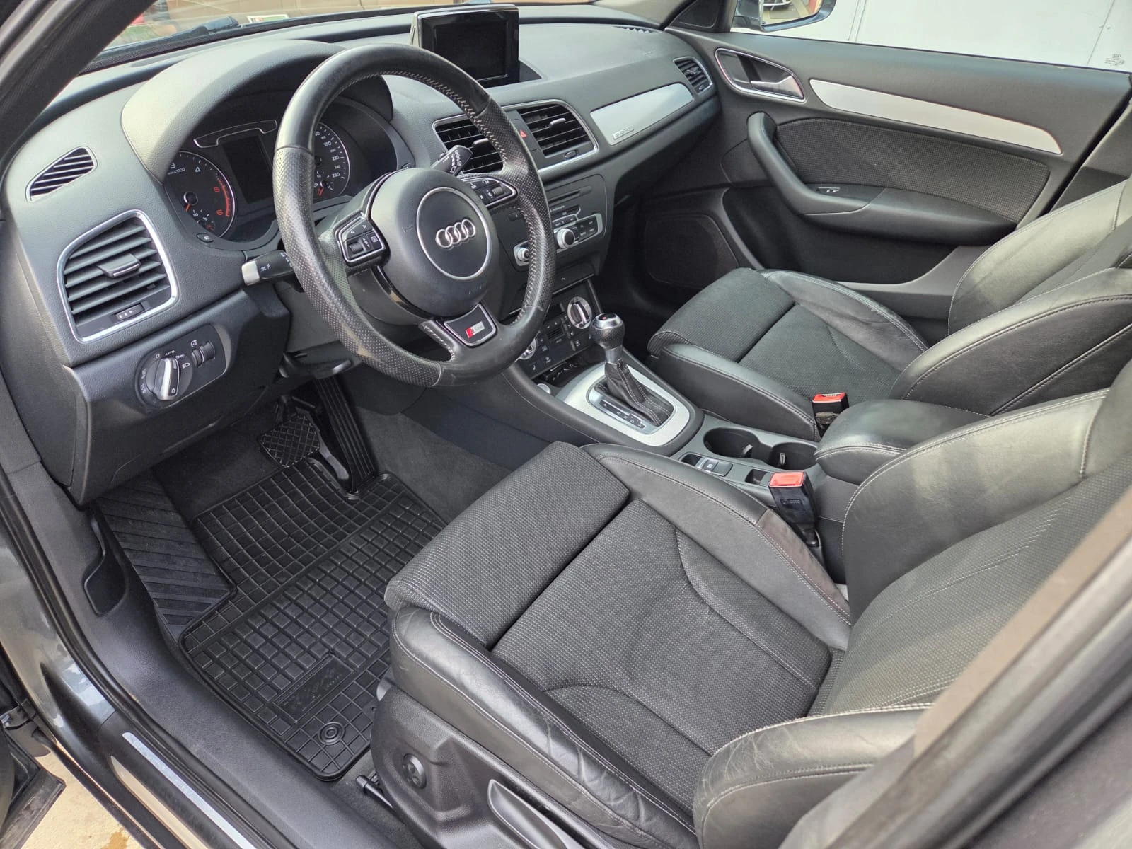 Audi Q3 2.0 TDI S - Line Quattro full led, снимка 7 - Автомобили и джипове - 53922633