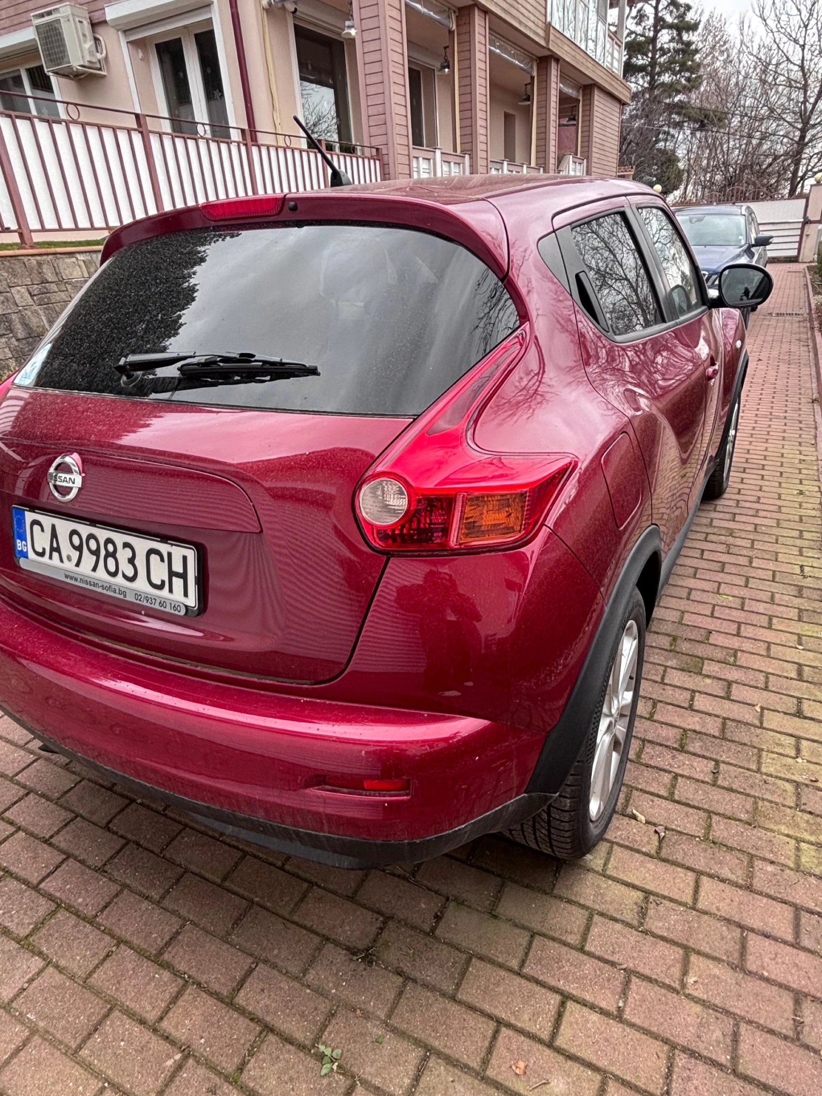Nissan Juke 1.6 DIG-T, снимка 2 - Автомобили и джипове - 54230998