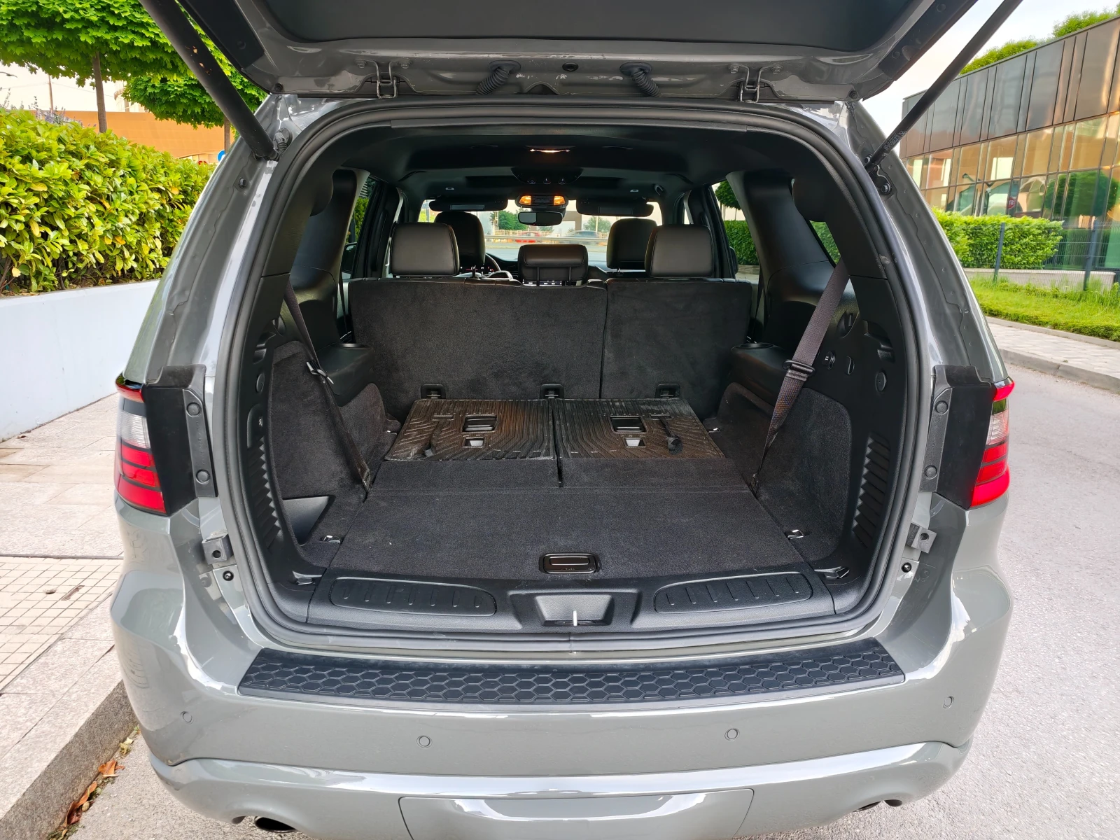 Dodge Durango 5.7 HEMI / RT+ AWD, снимка 15 - Автомобили и джипове - 54983600