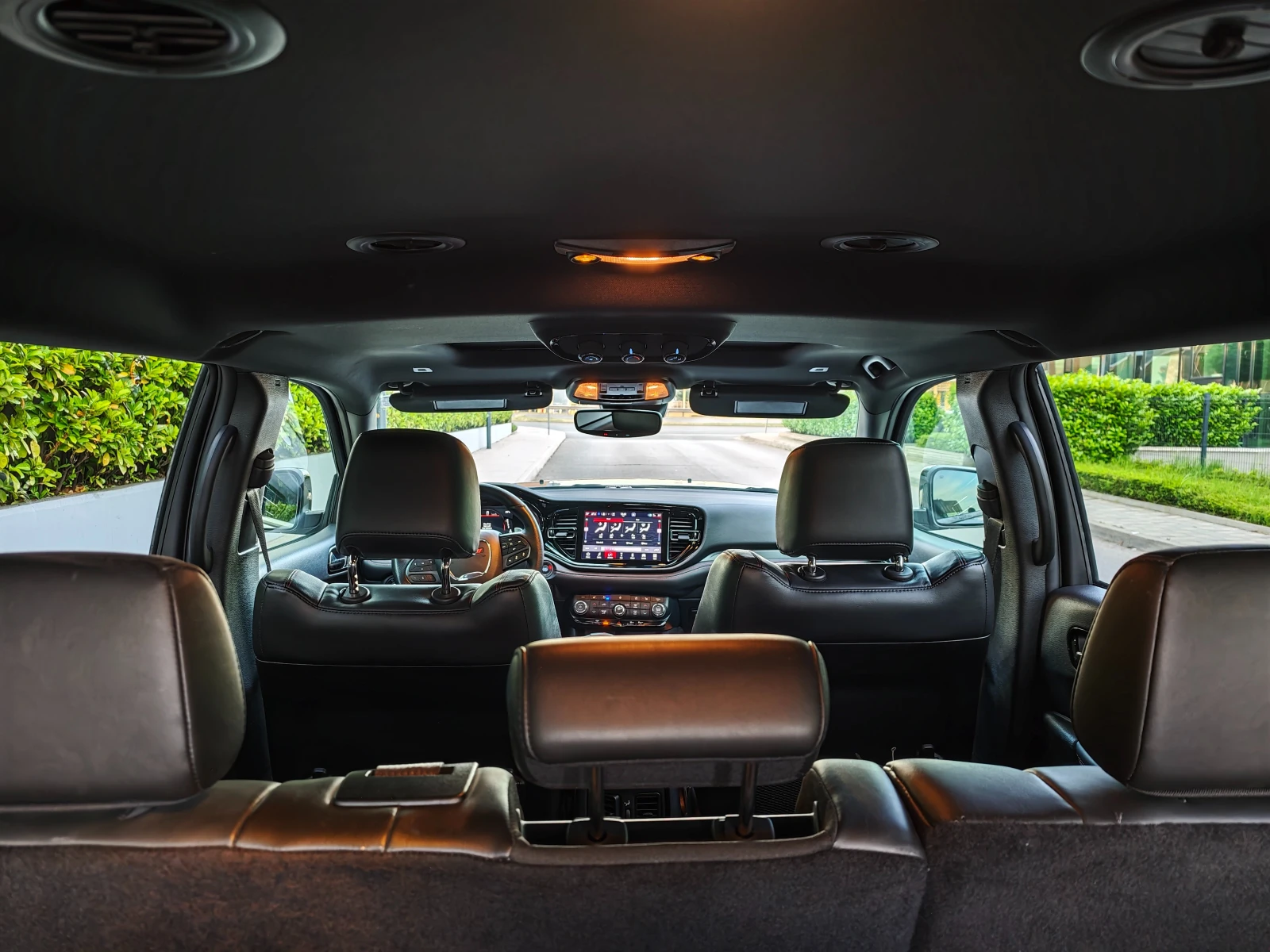 Dodge Durango 5.7 HEMI / RT+ AWD, снимка 11 - Автомобили и джипове - 54983600