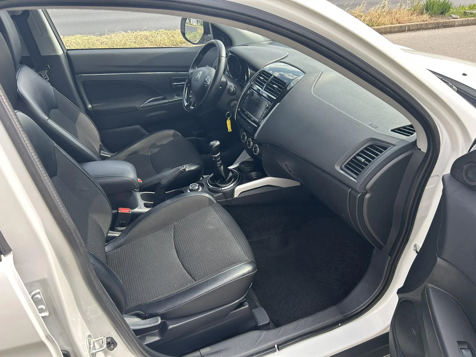 Citroen C4 AIRCROSS 1.6 HDI 4X4, снимка 8 - Автомобили и джипове - 54996111