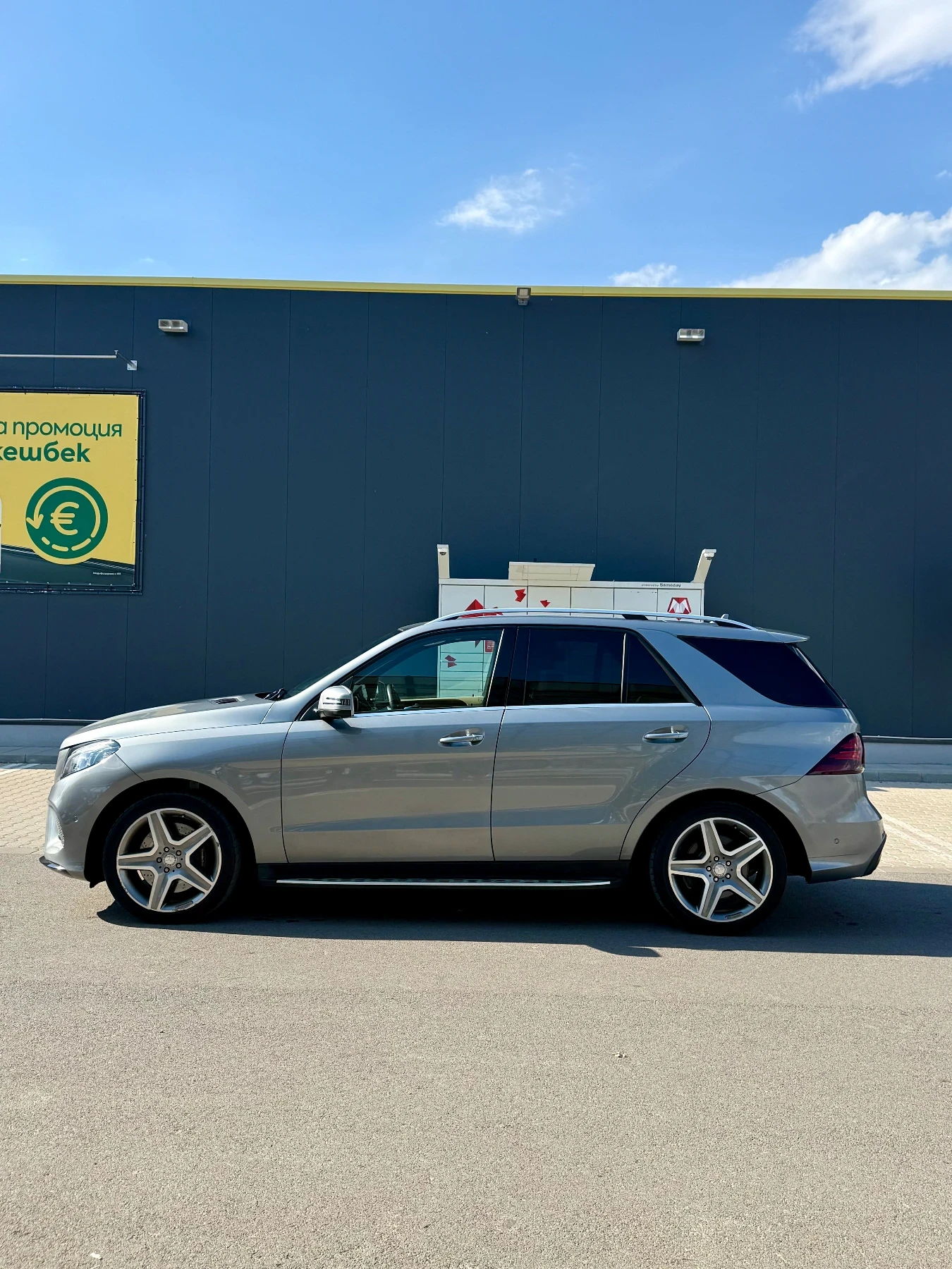 Mercedes-Benz GLE 400 AMG Pack 4Matic, снимка 7 - Автомобили и джипове - 56156411
