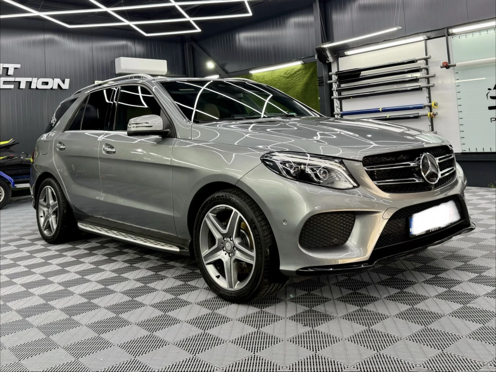 Mercedes-Benz GLE 400 AMG Pack 4Matic, снимка 2 - Автомобили и джипове - 56156411