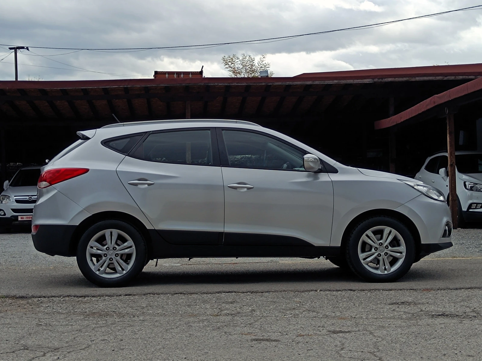 Hyundai IX35 2.0 CRDi* 4x4* Euro 5A*  | Mobile.bg � ����������� 4