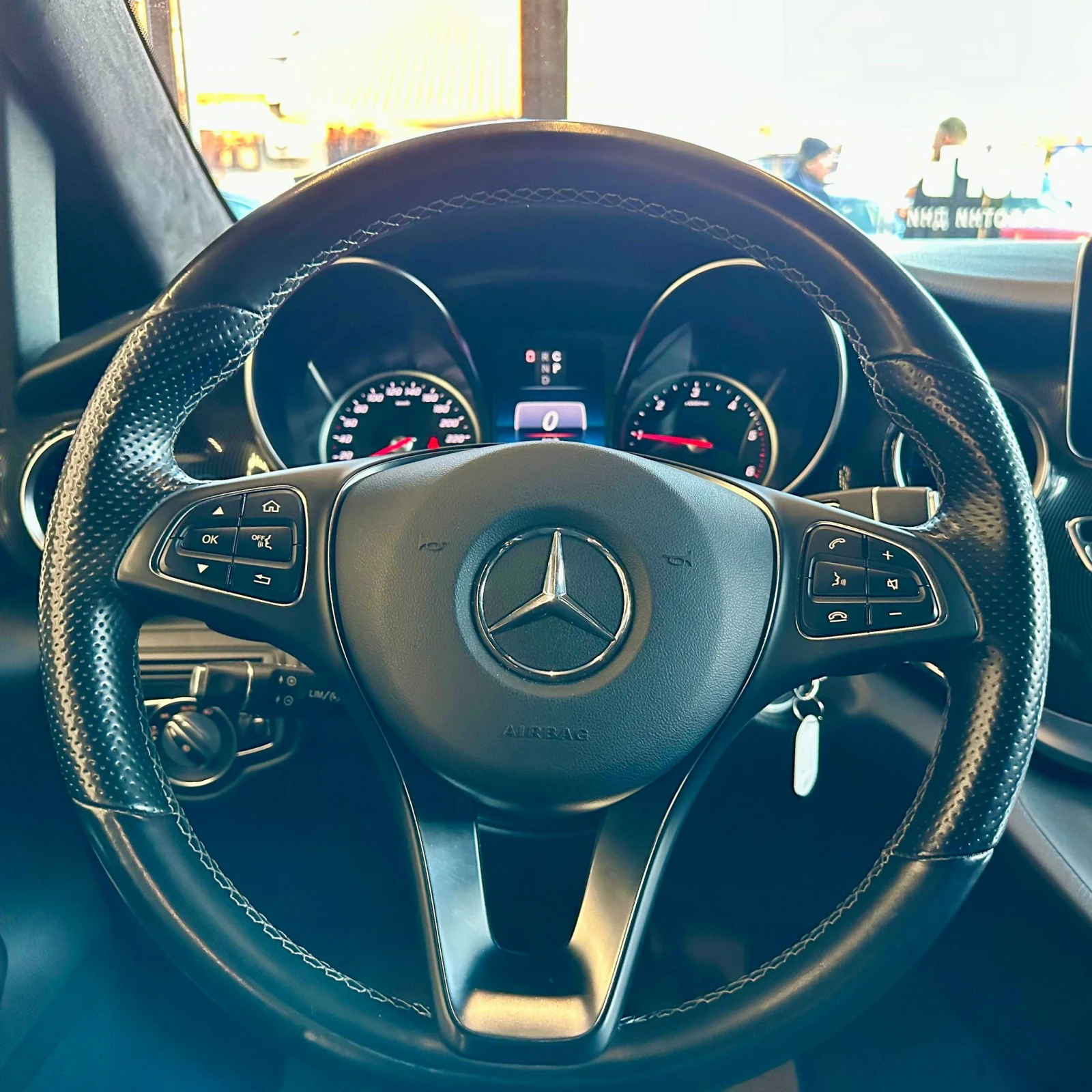 Mercedes-Benz V 300 * Лизинг* Подгрев* CarPlay - изображение 10