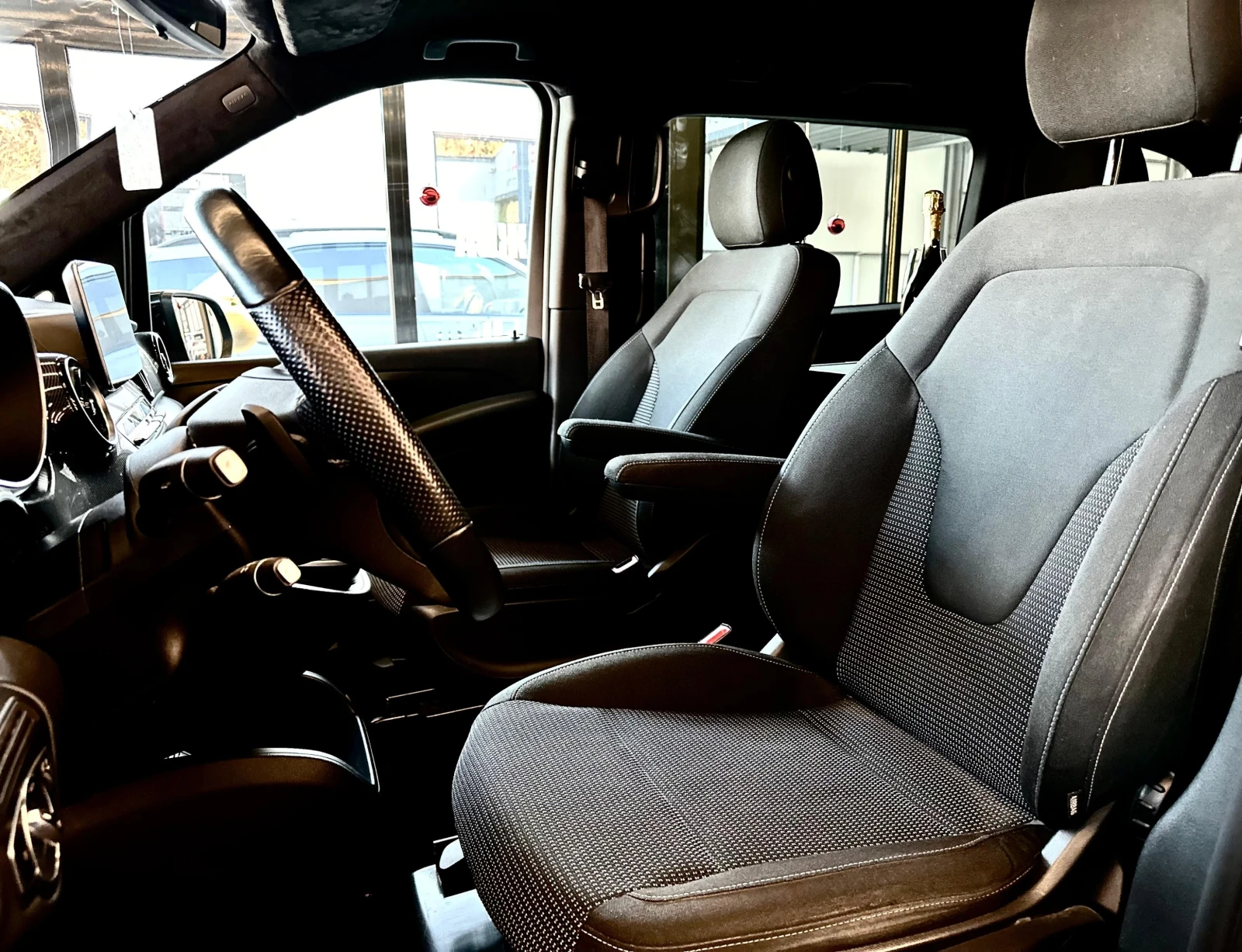 Mercedes-Benz V 220 Maybach* Лизинг* Подгрев* CarPlay - изображение 8