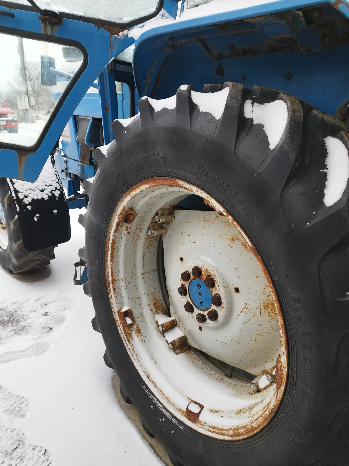 Трактор Ford 7710, снимка 5 - Селскостопанска техника - 54707701