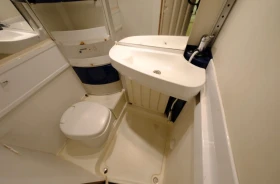 Кемпер HYMER / ERIBA Camp Swing 544, 5 спални места , снимка 12