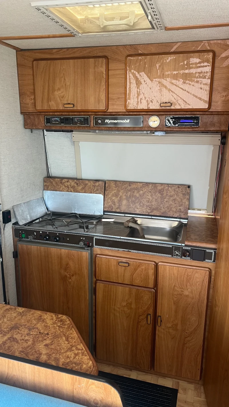 Кемпер HYMER / ERIBA, снимка 7 - Каравани и кемпери - 48926073