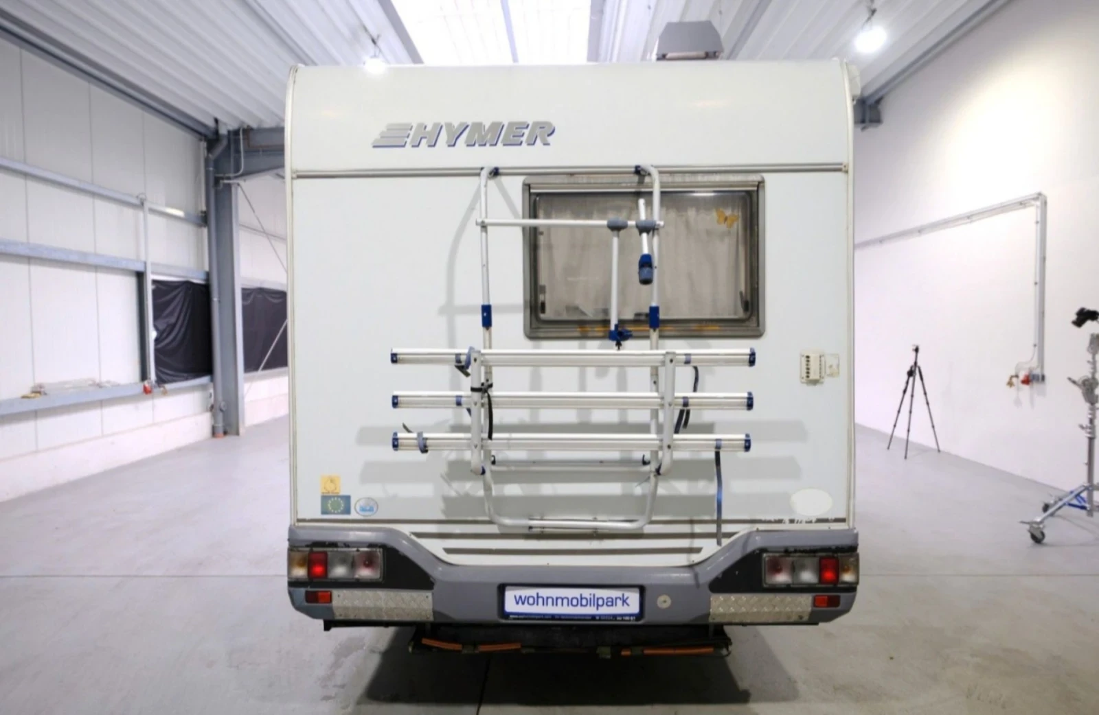 Кемпер HYMER / ERIBA Camp Swing 544, 5 спални места , снимка 3 - Каравани и кемпери - 53819081