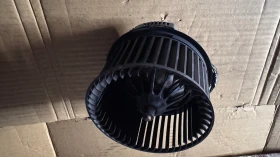        a Volvo V50 - 4M5H-18456-CD / 502725-2474