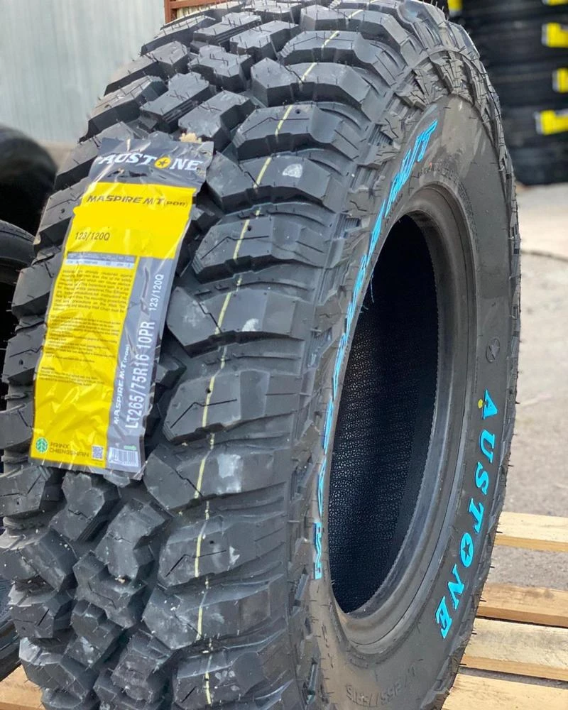 Гуми Всесезонни 235/75R15, снимка 1 - Гуми и джанти - 45649606