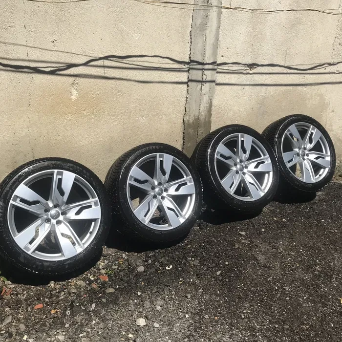 Гуми с джанти Michelin 285/40R21