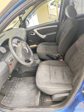 Dacia Logan Laureate, снимка 8