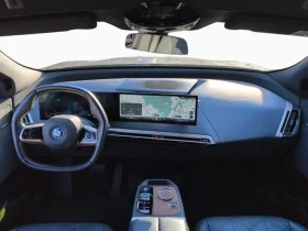 BMW iX xDRIVE40/326HP/SKYL/HUD/360/ОБДУХВАНЕ/SOFT/279z, снимка 9