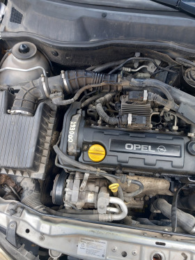 Opel Astra, снимка 3 - Автомобили и джипове - 45386093