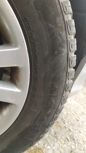 Honda Civic 7-ма генерация  - 1250 € / 2444.79 лв. - 35663851 6