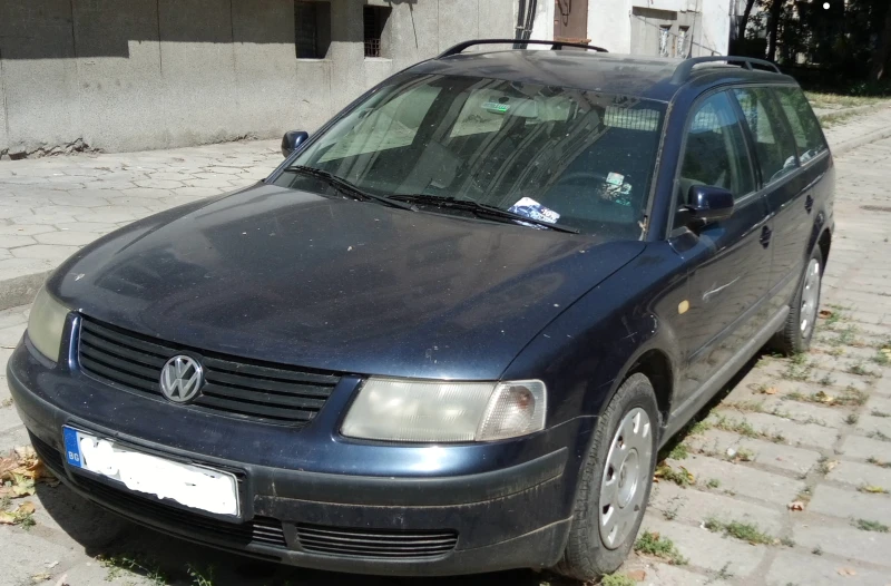 VW Passat, снимка 3 - Автомобили и джипове - 47461934