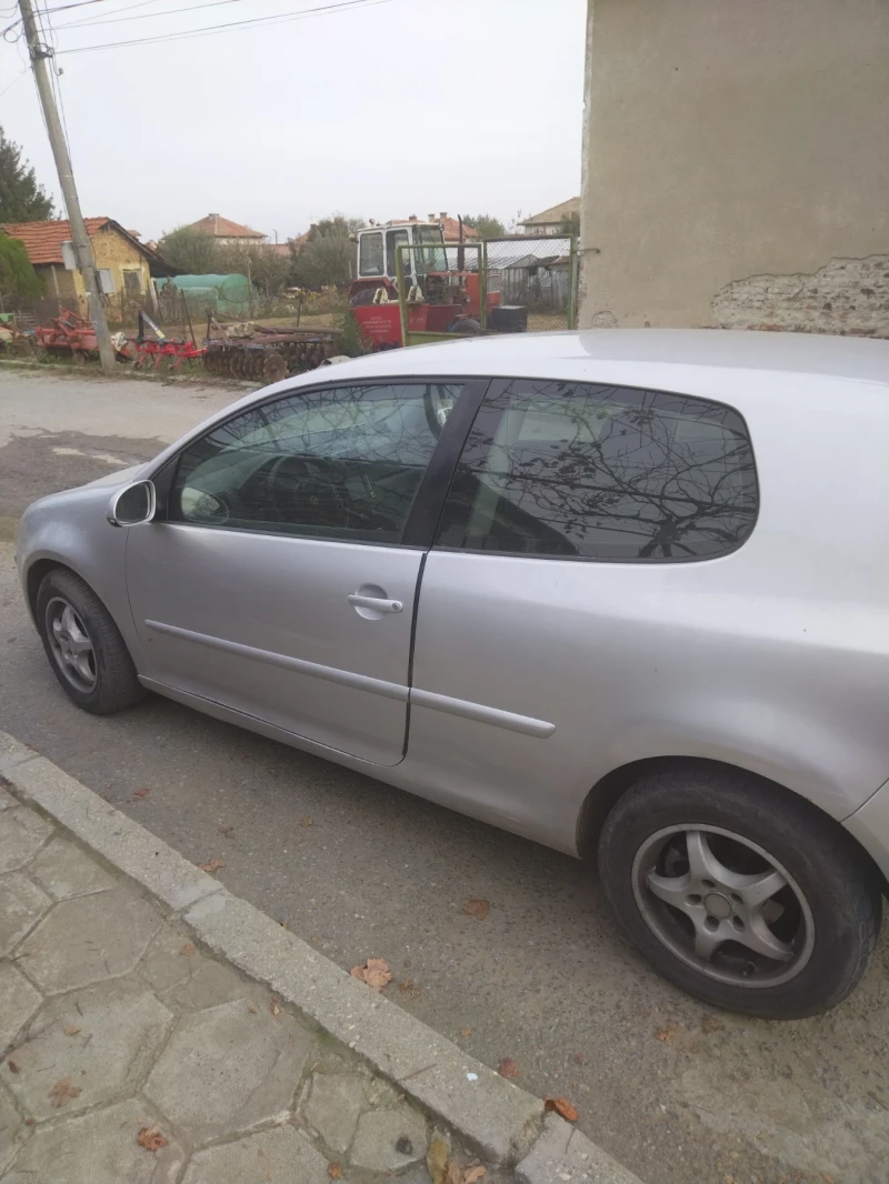 VW Golf, снимка 3 - Автомобили и джипове - 47981381