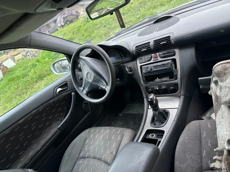 Mercedes-Benz 200, снимка 5 - Автомобили и джипове - 51485246