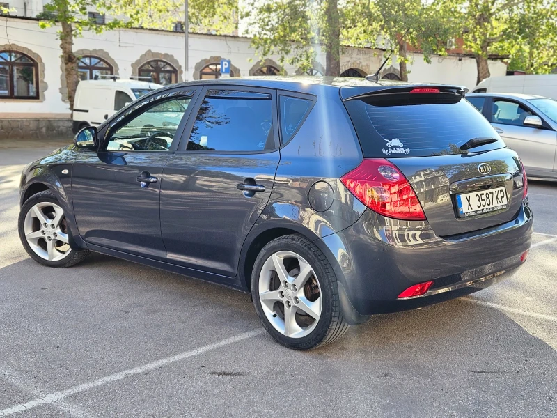 Kia Ceed 2.0, 143 к.с., снимка 4 - Автомобили и джипове - 50182837