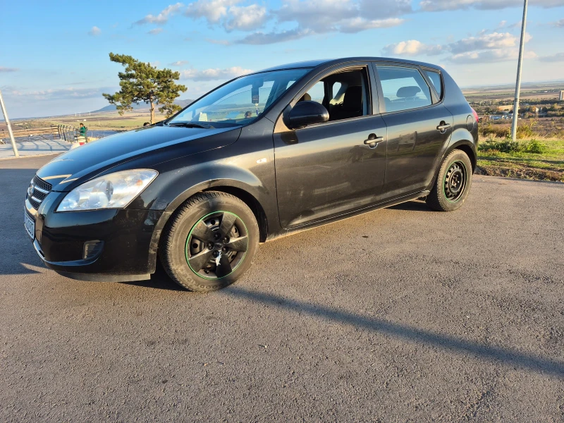 Kia Ceed, снимка 2 - Автомобили и джипове - 52122201