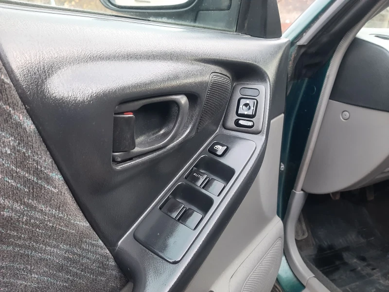 Subaru Forester 2.0i 125ks KLIMA 4x4 BURZI BAVNI, снимка 11 - Автомобили и джипове - 52855472