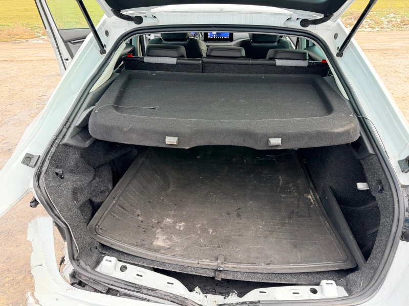 Skoda Octavia 1.5 TSI, снимка 13 - Автомобили и джипове - 53181915