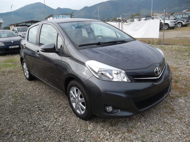 Toyota Yaris 1.0 , снимка 3 - Автомобили и джипове - 53283230