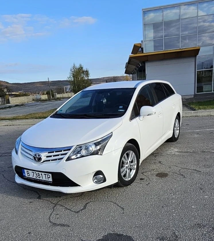 Toyota Avensis  - изображение 2