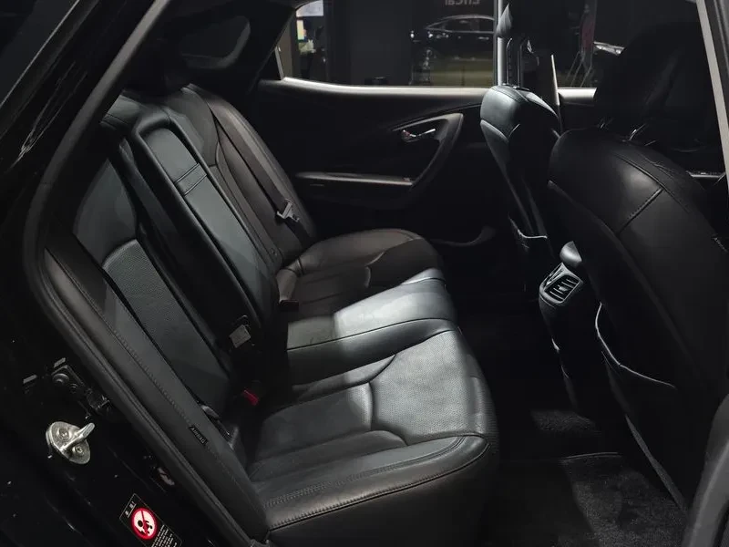 Hyundai Grandeur 2.4, снимка 12 - Автомобили и джипове - 54625803