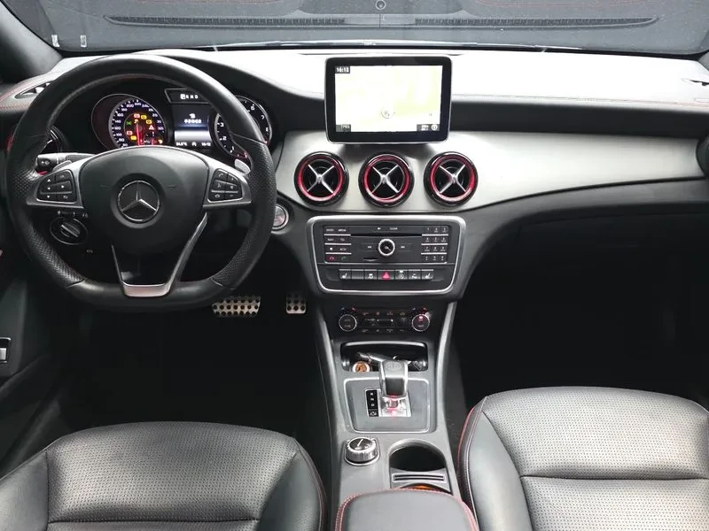 Mercedes-Benz CLA 45 AMG Amg 4Matic, снимка 7 - Автомобили и джипове - 55110479